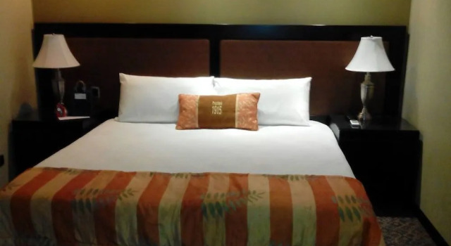 1915 Inn & Suites, Boek Hotel Hotels in Alajuela met parkeren, Parkeren