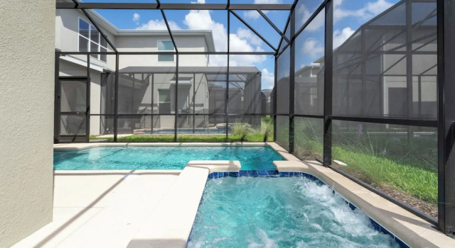Коттедж Gorgeous 5Bd Single Family w Pool Storey Lake 2767o