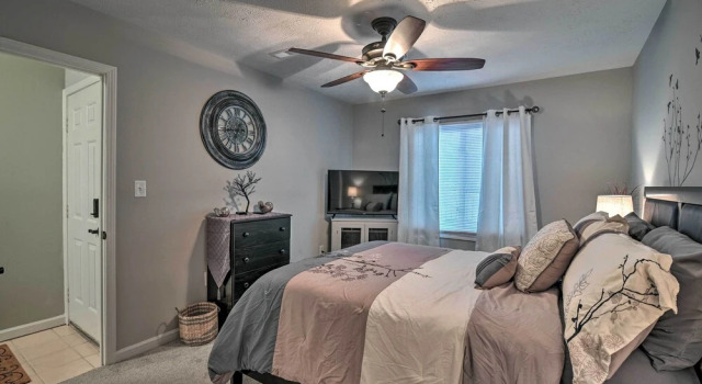 Апартаменты 2 Mi to Surfside Beach: Condo w/ Community Pool!