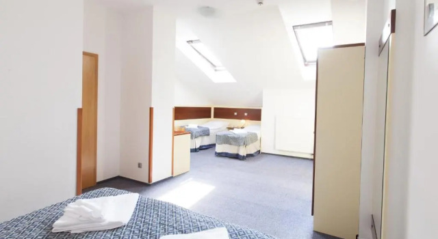 Четырёхместный номер Standard Hotel Atos
