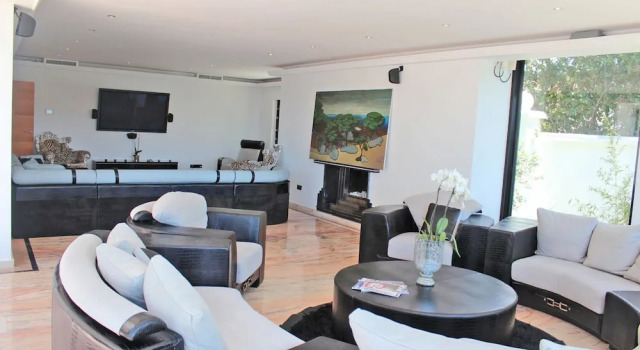 7 bedroom modern beachfront Villa, in Artola, Marbella, close Puerto Cabopino, Забронировать Отель Отели Кабопино 4 звезды, 4*