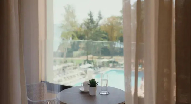 Двухместный номер Standard с балконом Astor Garden Hotel