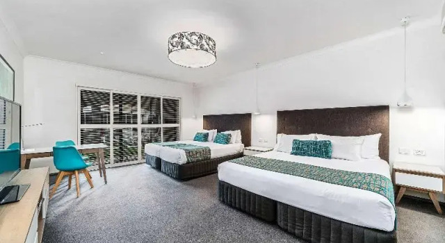 Четырёхместный номер Standard с балконом Quality Resort Siesta