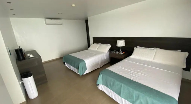 Двухместный номер Standard с балконом и с видом на море Galapagos Sunset Hotel