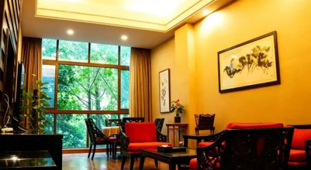 Семейный люкс Deluxe с 2 комнатами Tianci Huatang Forest Hot Spring Resort Hotel (Chongqing Lushan Branch)