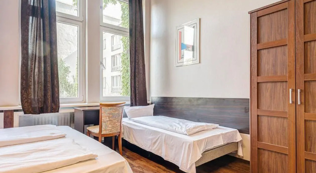 Potsdamer Inn, Prenota Hotel Schoneberg-Tempelhof Berlino