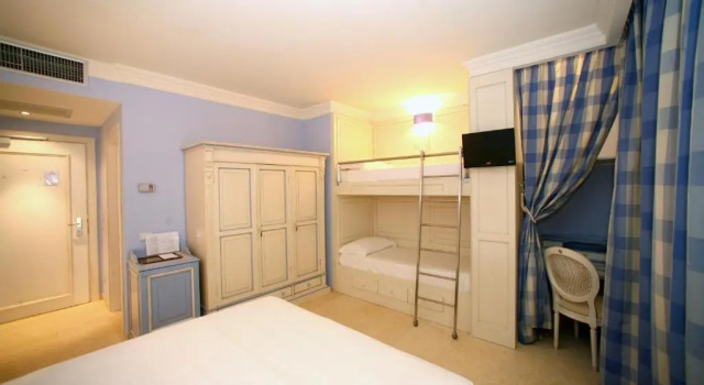 Четырёхместный номер Standard Palace Hotel Vieste