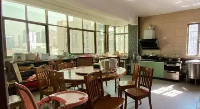 Семейный люкс с 2 комнатами Beihai High Speed Rail Fucheng Suite Apartment
