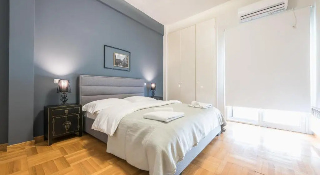 Апартаменты Traveler s Dream 4 Brdm Renovated Penthouse