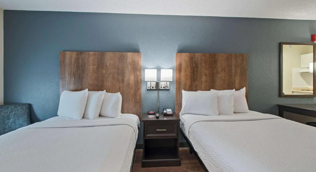 Четырёхместная студия Extended Stay America Suites - Miami - Airport - Blue Lagoon