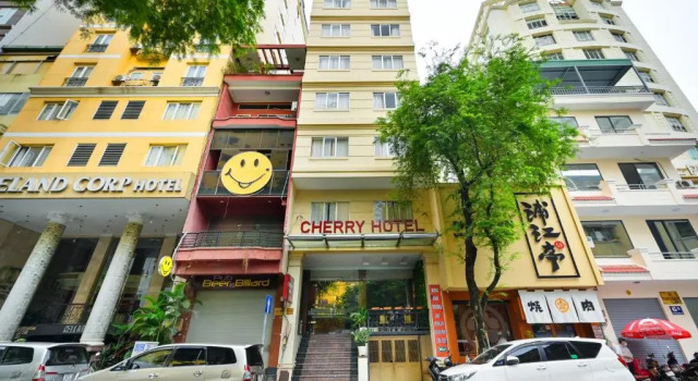 Cherry Central Hotel- Near Opera House, Забронировать Отель Отели Хошимина с парковкой, рядом с Зоопарк и ботанический сад Хошимина, Парковка