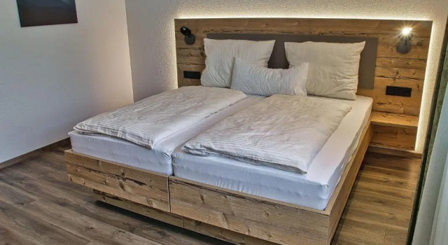 Двухместный номер Standard Hotel Zeppelin