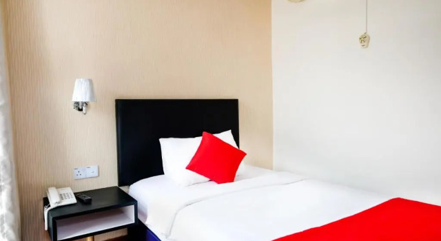 Семейный номер Deluxe с красивым видом из окна OYO 546 Grand City Hotel