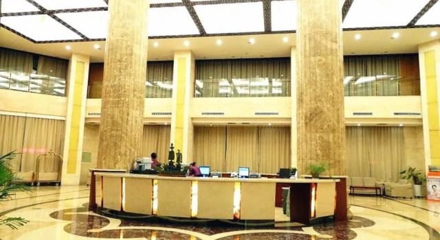 Henan Jinyuan Hotel, Rezervovat Hotel Kchaj-feng Henan