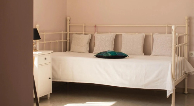 Nice Home in Volos With 4 Bedrooms and Wifi, Rezerwuj Hotel Hotele w Pelion z parkingiem, Parking