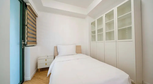 Tyms Spacious 4BR 2BA Apt Xujiahui, Varaa Bed and Breakfast Xuhui 
