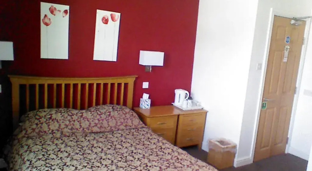 Standard Kahden hengen huone Mountbatten Hotel