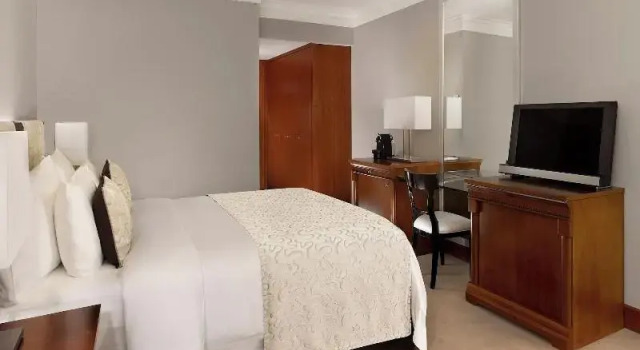 Двухместный номер Deluxe с видом на бассейн Hotel President Wilson, a Luxury Collection Hotel, Geneva
