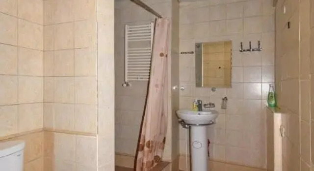 Abovyan Street 16, Apartment No 24, Забронировать Апартаменты/квартира Отели Еревана с парковкой, рядом с Ереванский государственный университет, Парковка