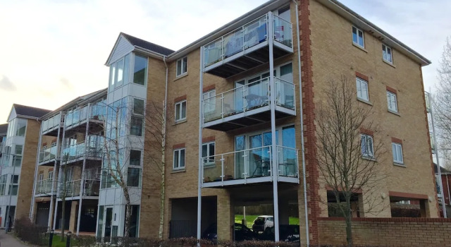 Luxury Two Bedroom Apartments, Varaa Huoneisto Asunnot kohteessa Merseyside, Huoneisto