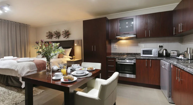 Студия Executive Absolute Farenden Apartments