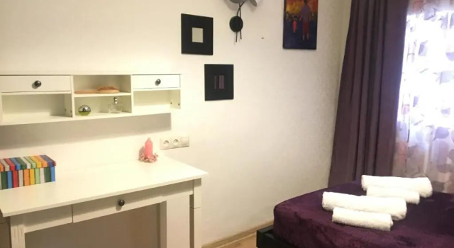 Newly renovated house, Забронировать Отель Мтацминда Тбилиси, рядом с Концертный зал Тбилиси