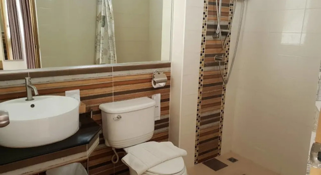Двухместный номер Standard с балконом OMG Hotel