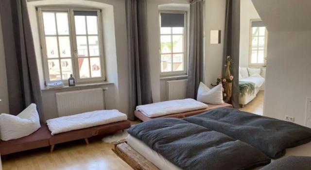 Room in Apartment - Schlafen Wie Prinzessinnen In Kemptens Schlosschen