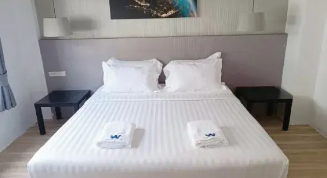 Whale Hostel Cha-Am, Book Hostel / Vandrerhjem Hostels i Petchaburi, Hostel / Vandrerhjem