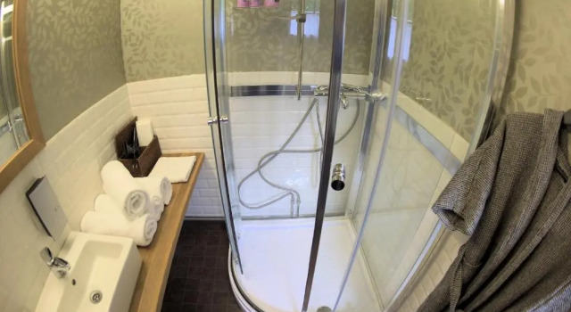 Коттедж Hotel Krapi