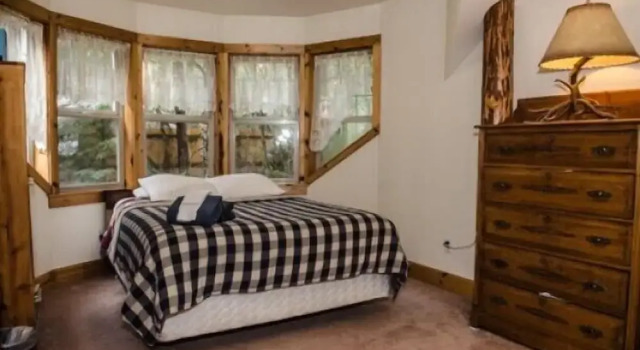 Mt Baker Lodging Cabin 25 - Sleeps 6, Book Hotel 4-stjernede hoteller i Glacier, 4*