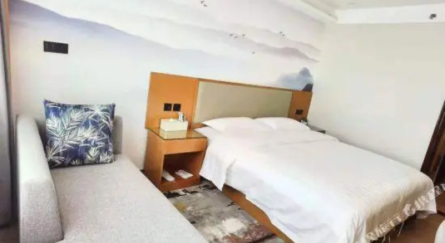 Goldenlily Hotel, Book Hotel Qilihe 