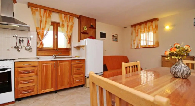 Коттедж c 1 комнатой Holiday Home Katica - One Bedroom Holiday Home With Terrace and Sea View