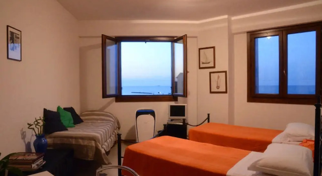 Трёхместный номер Standard B&B Pontemare