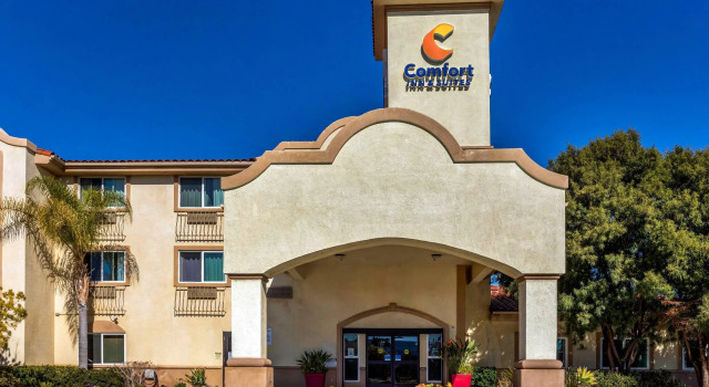 Comfort Inn & Suites Near Temecula Wine Country, Varaa Hotelli Temecula Kalifornia