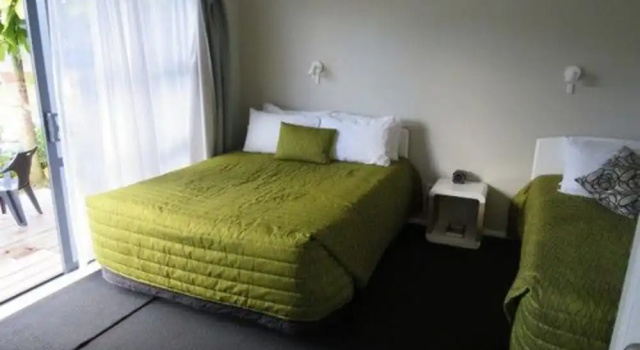 Семейная вилла Deluxe c 1 комнатой Blue Wave Motel Mount Maunganui