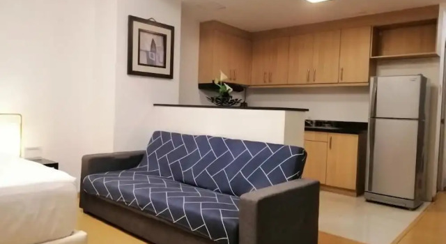 Студия Deluxe Prime BGC Location Apartments by PH Staycation