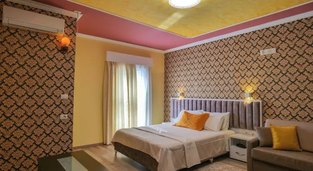 Номер Superior Hotel Number One