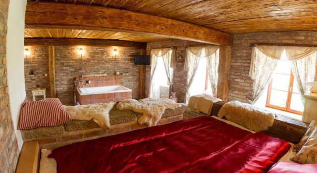 Hospodářský dvůr Bohuslavice, Rezerwuj Hotel Hotele w Central Bohemia z parkingiem, Parking