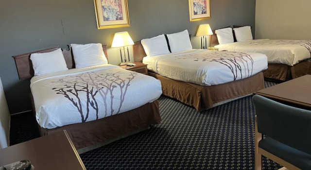Номер Deluxe Greensburg Inn