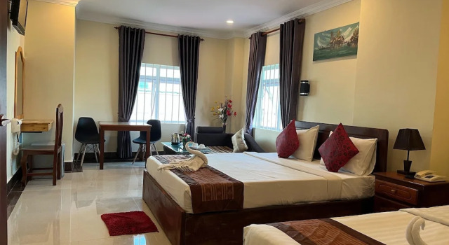Номер Deluxe Queenwood Hotel