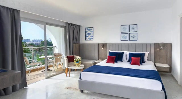 Семейный люкс Deluxe Hotel Marhaba Beach