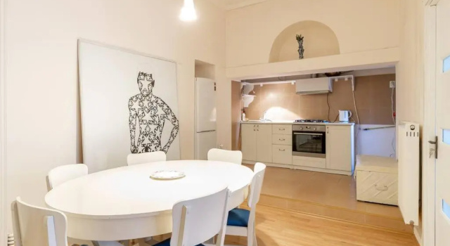 Апартаменты Cozy 2 Bedroom Apartment In The Center of Tbilisi