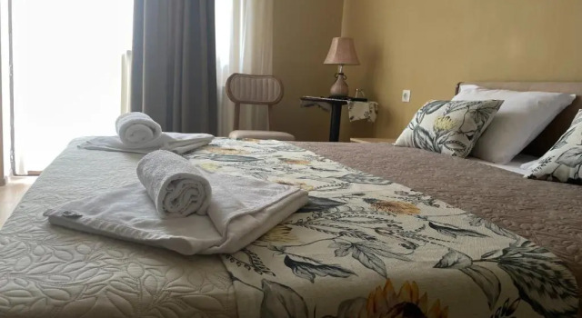 Hotel Legiandro Surami, Book Hotel Hoteller i Surami med pool, Swimmingpool
