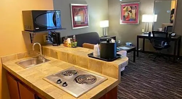 Люкс Tempe by the Mall Phoenix Airport Hotel
