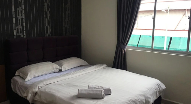 OYO 89856 MF Hotel, Varaa Hotelli Hotellit Johor pysäköinnillä, Pysäköinti