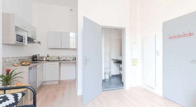 Nice Studio Close to the Great Monuments, Rezerwuj Hotel Bordeaux City-Centre 