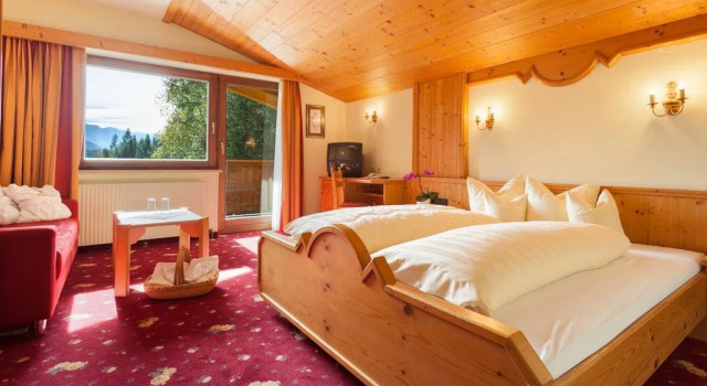 Erlebnishotel Hubertushof, Rezervovat Hotel Hotely v Tyrolsko se snídaní, Snídaně