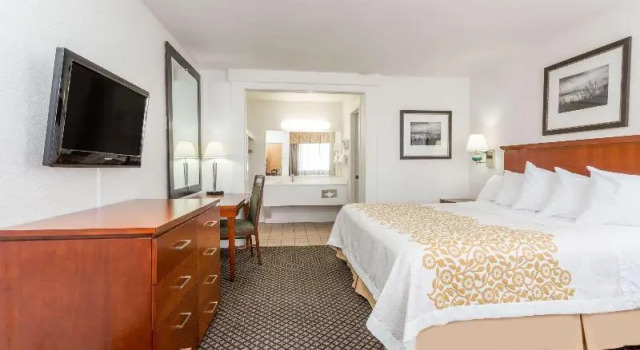Двухместный номер Standard Days Inn by Wyndham Kimball