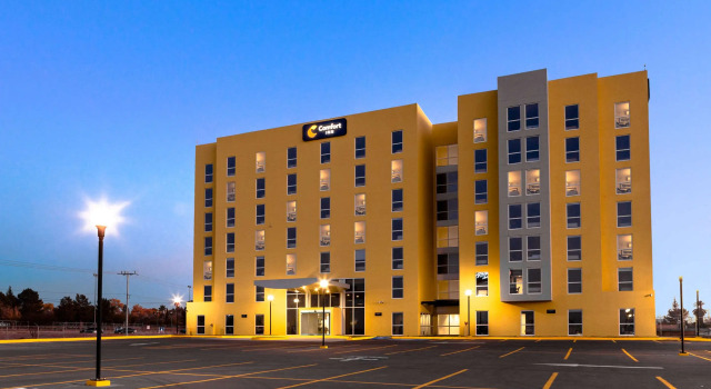 Comfort Inn Delicias, Rezervovat Hotel Hotely v Chihuahua se snídaní, Snídaně